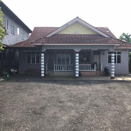 Cozy Homestay Che Yang Kuala Terengganu Exteriör bild